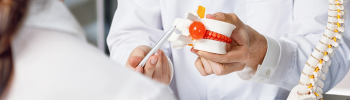 Cómo Aliviar el Dolor de una Hernia Discal