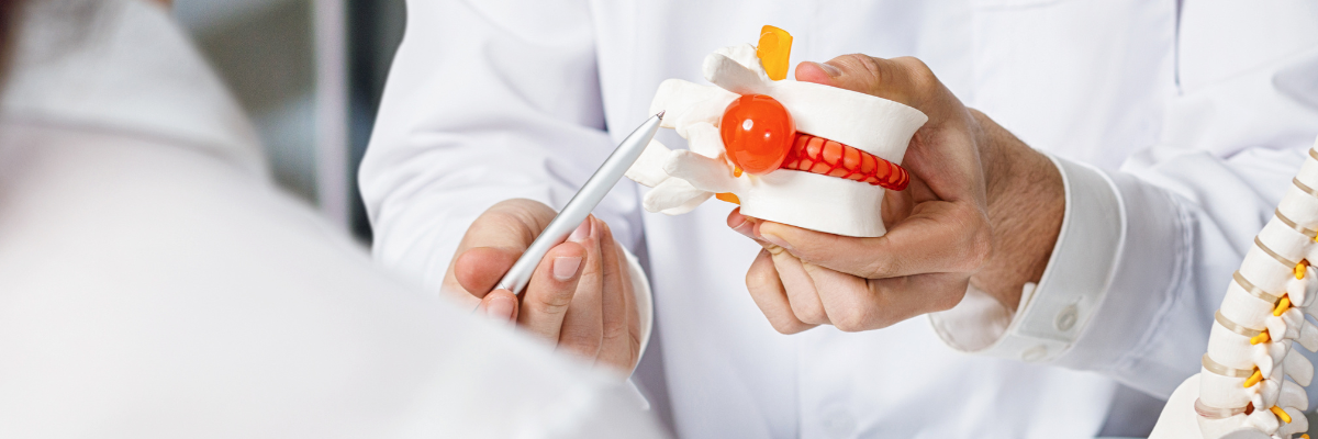 Cómo Aliviar el Dolor de una Hernia Discal